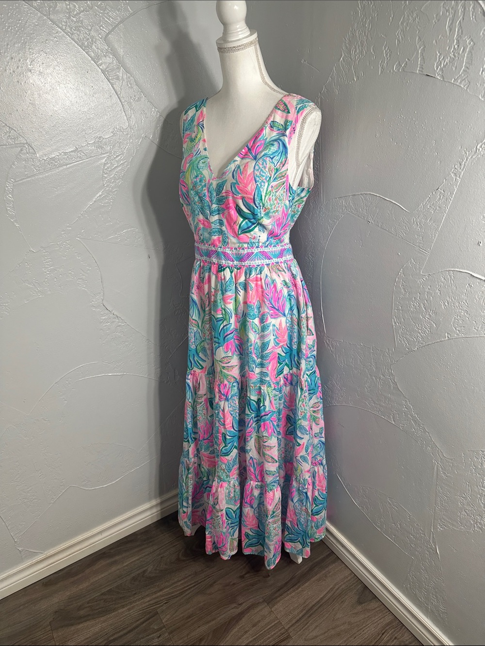 Lilly Pulitzer Tropical Floral Maxi Dress Pink Green Sleeveless Resort. - Picture 3 of 12
